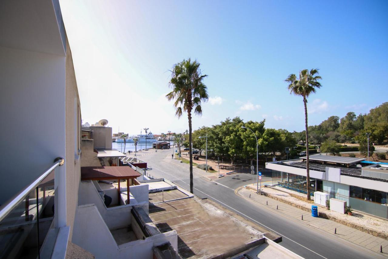 Phaedrus Living - Seaside Executive Flat Harbour 205 Lägenhet Paphos Exteriör bild